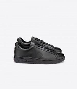 Veja Urca CWL Sneakers Herr Svarta | 6P40R3